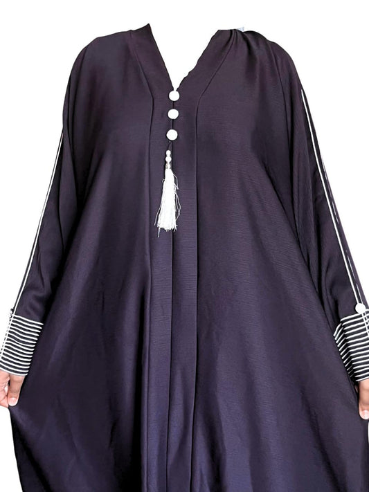 Noor's Midnight Grace – Tassel-Embellished Abaya